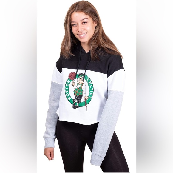New Ultra Game NBA Boston Celtics Women Cropped Fleece Hoodie Sweatshirt Small - Picture 1 of 15